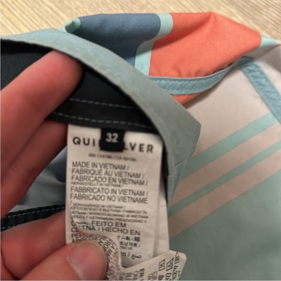 🍏Quicksilver - Retro Stripe Swim Trunks - 32 - Picture 4 of 5